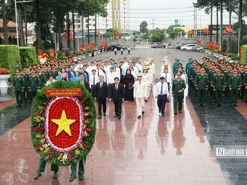 Lãnh đạo Tp.HCM dâng hương tưởng niệm các Anh hùng liệt sĩ
