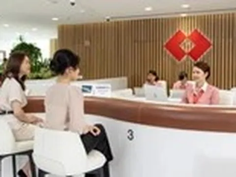 Techcombank báo lãi trước thuế gần 18.540 tỉ đồng trong nửa đầu năm
