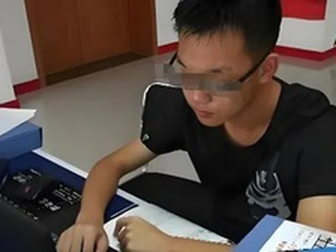Nam sinh gian lận hồ sơ thi ĐH, 18 năm sau thành phó giáo sư, nhà trường xác nhận: "Hủy bằng cử nhân, bằng thạc sĩ, tiến sĩ giữ nguyên"