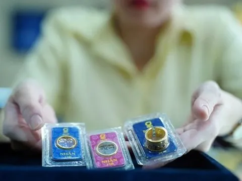 Giá vàng thế giới giằng co quanh 4.100 USD, vàng trong nước cao hơn gần 13 triệu đồng