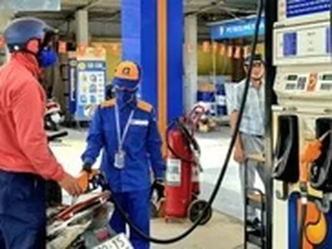 Trao quyền doanh nghiệp tự quyết: Giá xăng dầu có 'nhảy múa'?