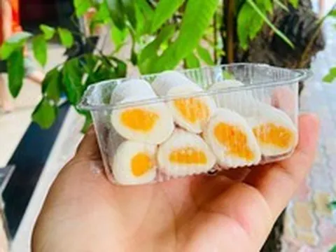 Con dâu gửi cho tôi hộp bánh kèm lời nhắn làm tôi không biết hiểu thế nào cho đúng
