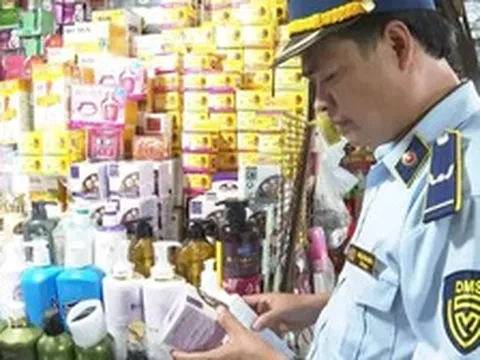 Tiêu hủy hàng nghìn sản phẩm gắn nhãn mác ngoại nhập
