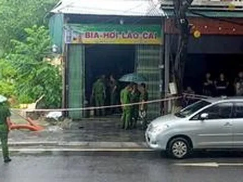 Cháy nhà ở Lào Cai, 4 người trong gia đình bị thương