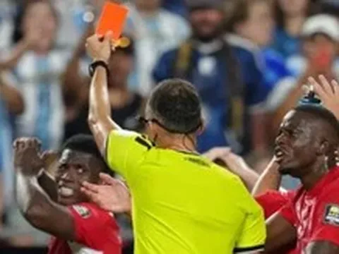 IFAB: Trọng tài 'sai luật' khi đuổi Embolo ở trận gặp Argentina tại World Cup 2026