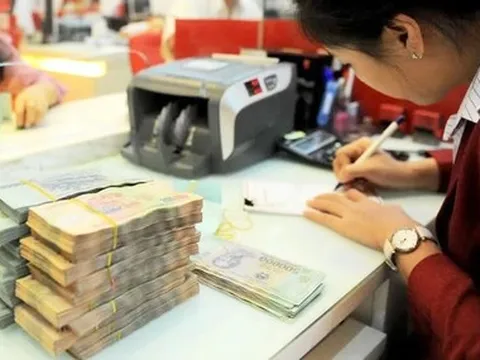 Tiền dân gửi vào ngân hàng lập kỷ lục gần 11 triệu tỉ đồng, vì sao?