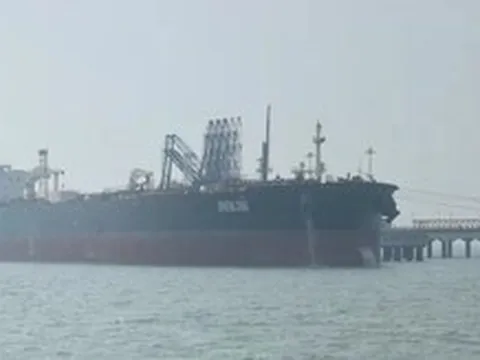 Iran bác đề xuất của Oman, muốn kiểm soát phần lớn hoạt động lưu thông qua Hormuz