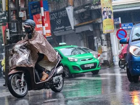 Dự báo thời tiết 30/7: Miền Bắc còn mưa giông cục bộ, Hà Nội chỉ 33 độ