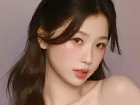 Ngu Thư Hân nổi giận