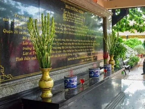 Di dời bia tưởng niệm để mở rộng tìm kiếm hài cốt liệt sĩ tại công viên Lê Thị Riêng