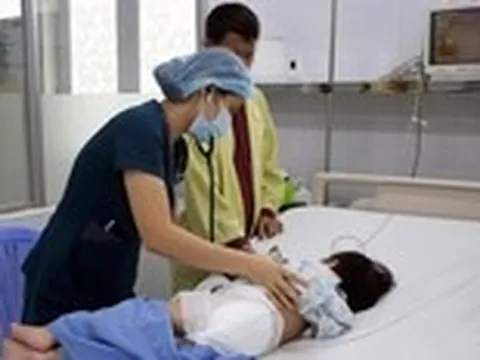 Từ vụ bé 4 tuổi suy đa cơ quan vì uống quá nhiều sữa tươi: Bác sĩ chỉ cách uống sữa đúng