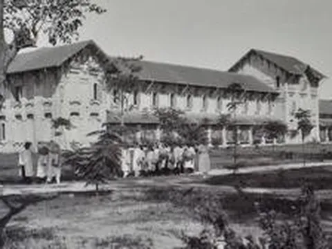 Việt Nam có ngôi trường tròn 130 tuổi vào năm nay, xây tại nơi từng huấn luyện thủy quân, học sinh giỏi, xuất sắc chiếm gần 90% toàn trường