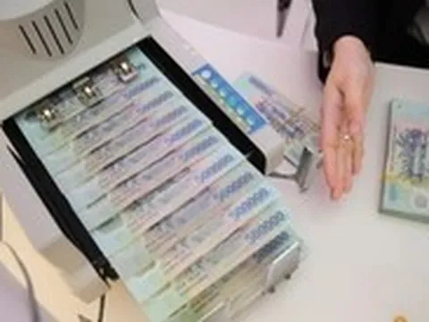 Tiền mặt đổ về tài khoản 2 đại gia nhiều chưa từng có