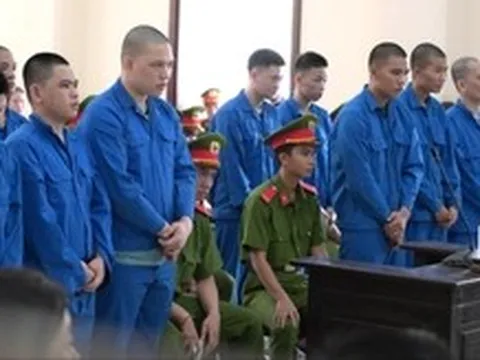 Phạt tù chủ quán karaoke cùng 'đàn em' dùng súng đuổi bắn nhóm đối thủ