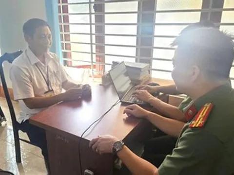 Khởi tố Giám đốc và Phó giám đốc Trung tâm GDNN-GDTX Sông Cầu