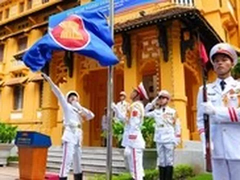 Bộ trưởng Lê Hoài Trung nêu 3 yếu tố then chốt tại Lễ thượng cờ ASEAN