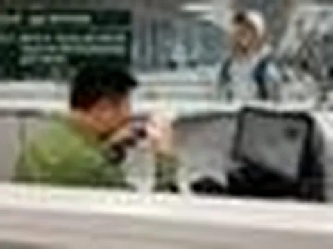 2 tuần trước - 18/7, kịp thời ngăn chặn một khách nước ngoài ở cửa khẩu sân bay Nội Bài