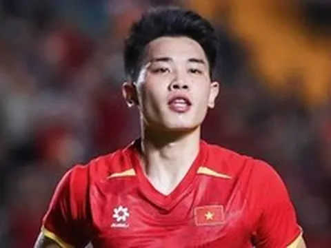 Đình Bắc nói gì về việc bị HLV Kim Sang Sik thay ra sớm ở trận Việt Nam - Singapore?