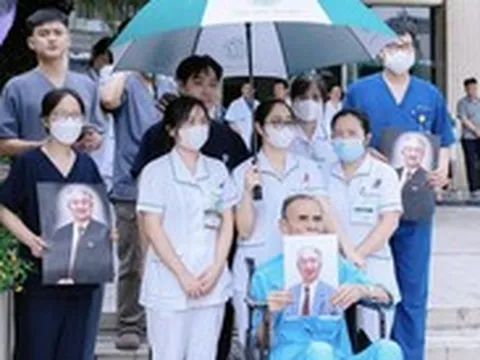 Thầy Vũ Văn Đính và ngọn lửa mang tên Hồi sức Cấp cứu