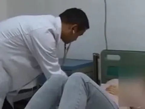Dạy con học, người mẹ 35 tuổi phải nhập viện vì đột quỵ