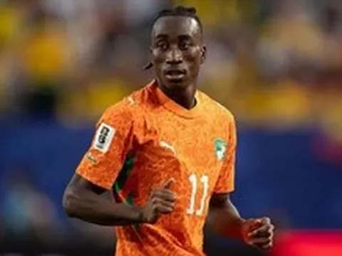 Hoàn cảnh 'bút sa gà chết' khốn khổ của ngôi sao nổi lên từ World Cup