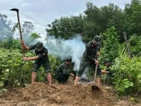 Dân báo vị trí mộ tập thể dài 15 mét, bộ đội khai quật tìm thấy 3 hài cốt nghi liệt sĩ đặc công