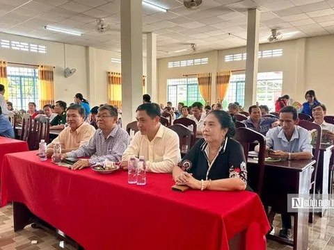 Hội Luật gia Tp.Cần Thơ đưa pháp luật về cơ sở, đồng hành cùng người dân