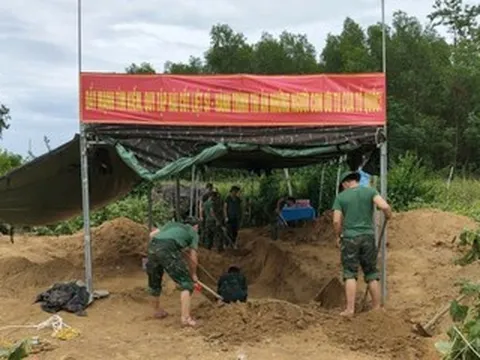Dân báo vị trí mộ tập thể dài 15m, đội khai quật tìm thấy 3 hài cốt liệt sĩ