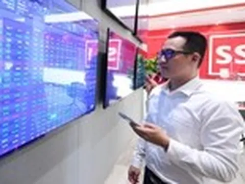 Đẩy lùi tin đồn, báo chí góp phần khơi thông dòng vốn cho tăng trưởng