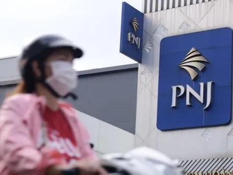 PNJ nối dài chuỗi tăng trần, khối ngoại tiếp tục mua ròng gần 900 tỉ đồng