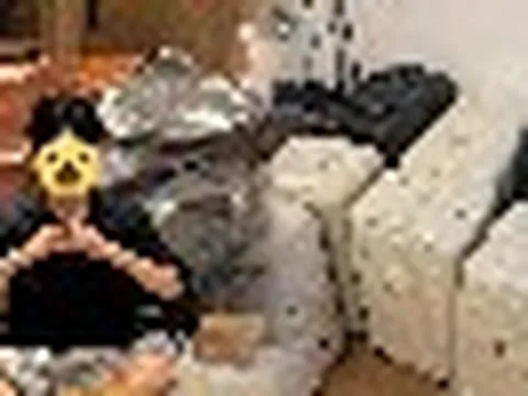 Bí ẩn bên trong 10 chiếc vali chứa đầy thư của một nam nghệ sĩ nổi tiếng
