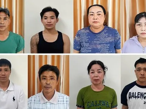 Hai nhóm họ hàng hỗn chiến giữa đường, giao thông ùn tắc