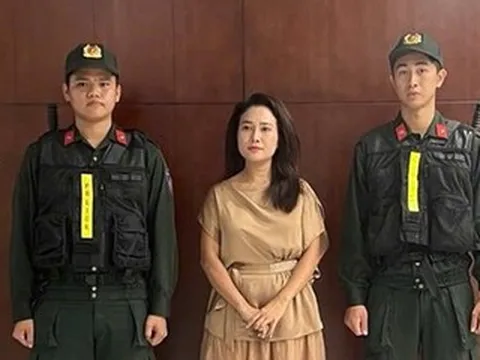 Khởi tố ca sĩ Phương Diễm Huyền và giám đốc công ty truyền thông