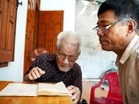 Từ Thanh Hóa vào Quảng Ngãi, tìm 'một cái tên' liệt sĩ trong cuốn sổ của y sĩ 96 tuổi