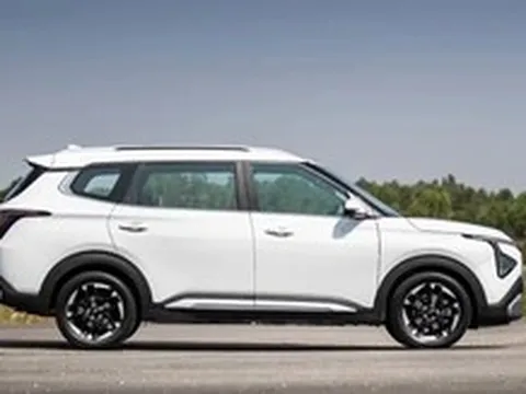 Kia Carens mới xuất hiện ở Việt Nam: Lột xác toàn diện, có ADAS cạnh tranh Mitsubishi Xpander