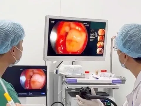 Trẻ xuất huyết tiêu hóa tăng, nhiều phụ huynh nhầm với đau bụng thông thường