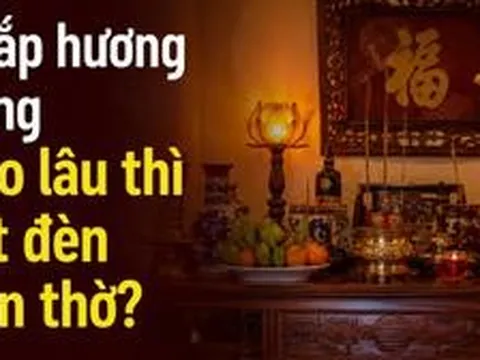 Thắp hương xong bao lâu thì tắt đèn bàn thờ?