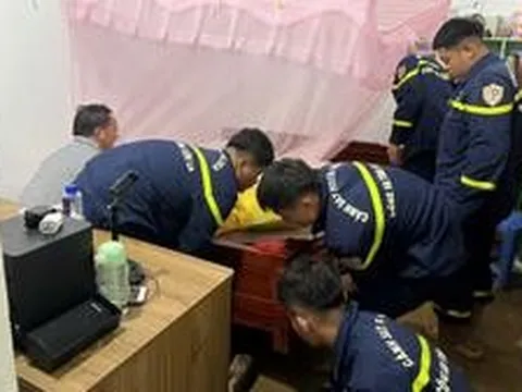 Sơ tán khẩn cấp hơn 200 người trong đêm mưa lũ ở Sơn La