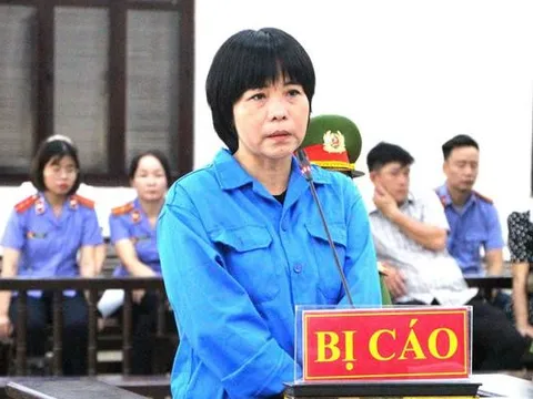 Án chung thân cho người mẹ điều chỉnh camera trước khi con trai tử vong do tai nạn
