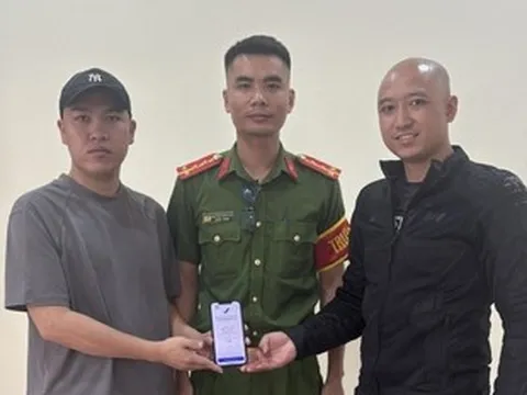 5 tỷ đồng bất ngờ đổ vào tài khoản, nam thanh niên nhanh chóng trình báo công an