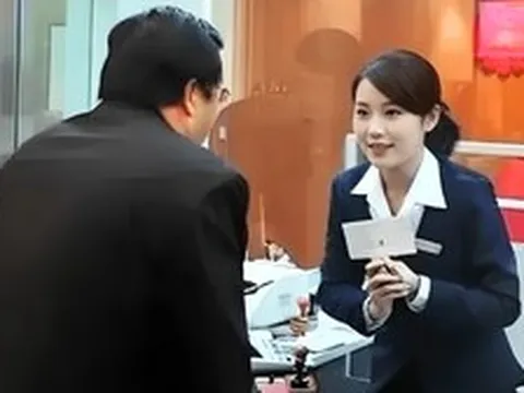 Ra ngân hàng chuyển 1,1 tỷ đồng vào tài khoản của chính mình, người đàn ông bị công an chặn giao dịch