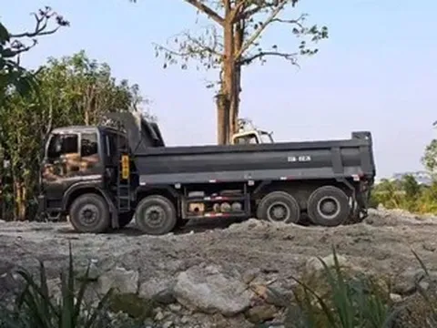 Khởi tố phó giám đốc nhà máy xả hơn 400 tấn chất thải ra môi trường
