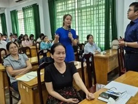 Nhà giáo có được 'sống như người bình thường' trên mạng xã hội?