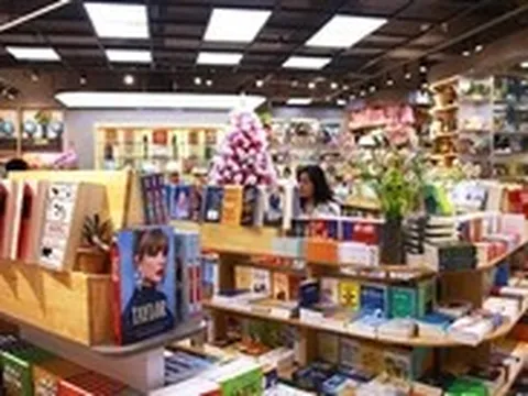 Gần 50% cổ phần Văn hóa Phương Nam được 'trao tay'