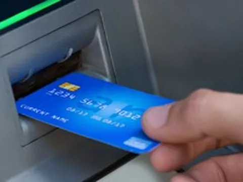 Vì sao thẻ ATM có thời hạn lên tới 10 năm?