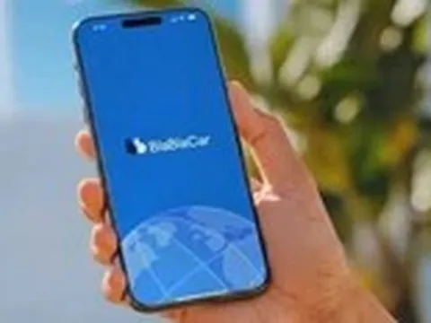 App kết nối người lạ đi chung ô tô vào Việt Nam: Chia tiền xăng, không trả cước