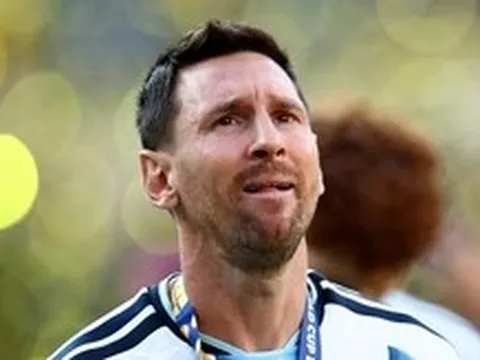Ngập tràn tin giả, ảnh giả về Messi sau khi cha anh qua đời