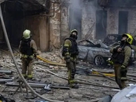 Nga - Ukraine giao tranh ác liệt, 17 người thiệt mạng