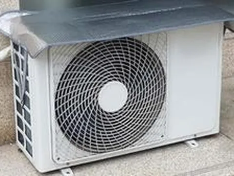 Vì sao cục nóng điều hòa không cần che chắn?