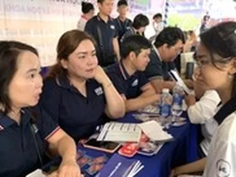 Điểm chuẩn Trường ĐH KHXH&NV TP.HCM: Ngành báo chí giảm nhưng vẫn thuộc tốp cao